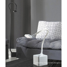 Good Quality Home LED Table Lamp (AT10073-1)